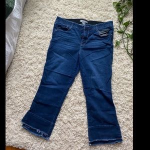 Democracy absolution size 16 stretch cropped denim